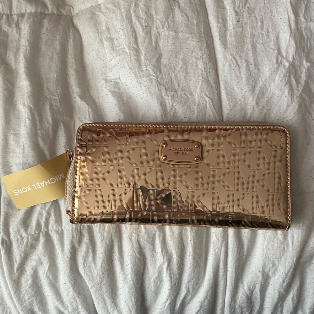 Rose Gold Michael Kors Wallet